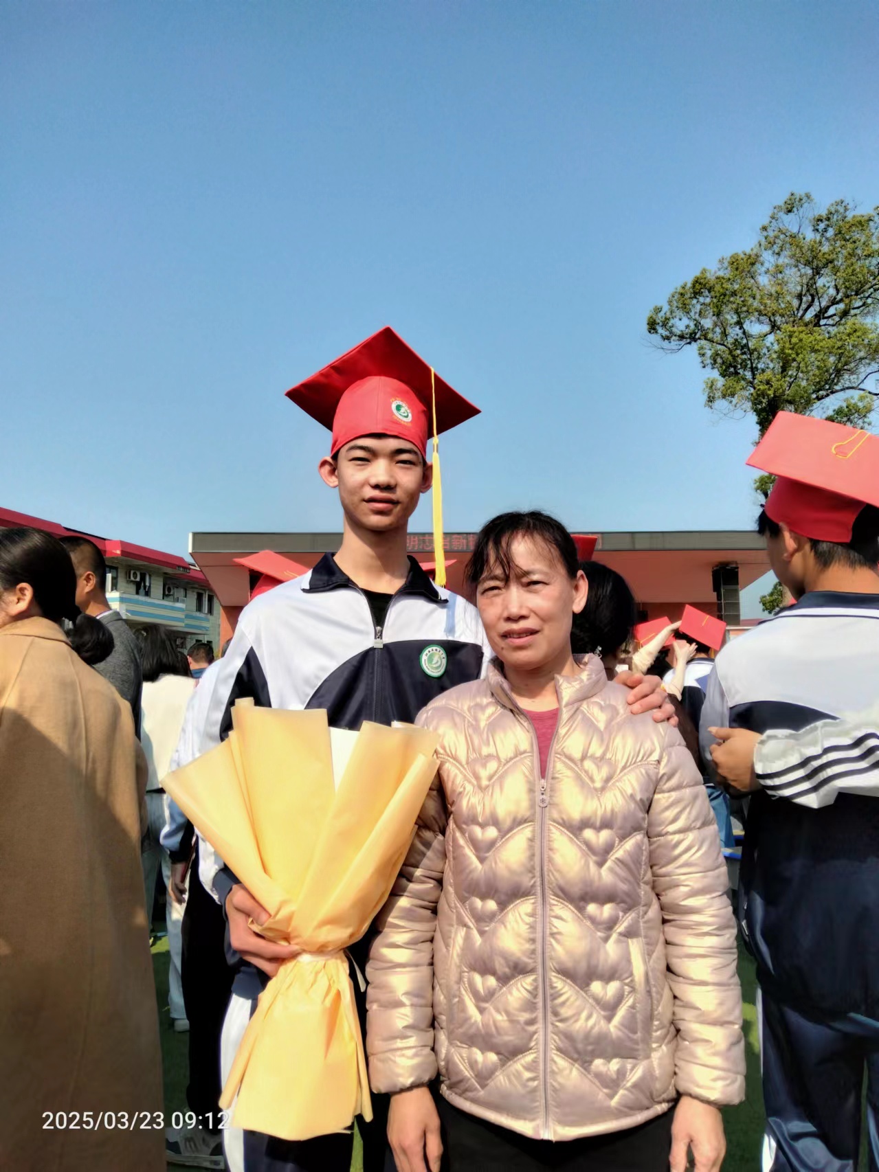 介绍一下我弟弟